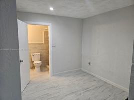 featured image of 528 Nw 10th St #A