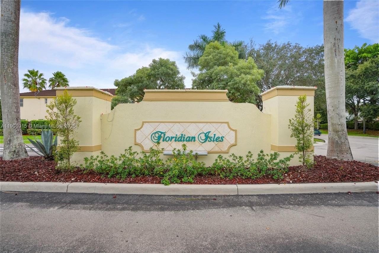 4129 Ne 26th St #4129 - Photo 2 of 45