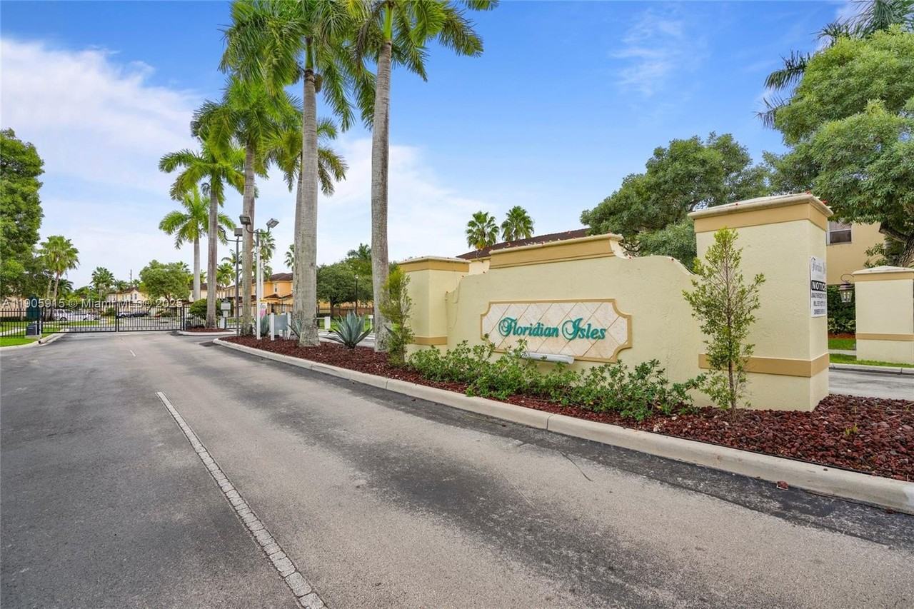 4129 Ne 26th St #4129 - Photo 3 of 45