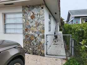 7418 Sw 21st St #R - Photo 1 of 1