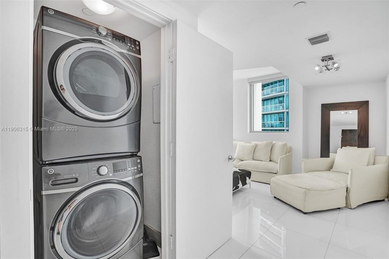 900 Biscayne Blvd #501 - Photo 5 of 30