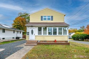 93 Player Ave - Photo 1 of 1