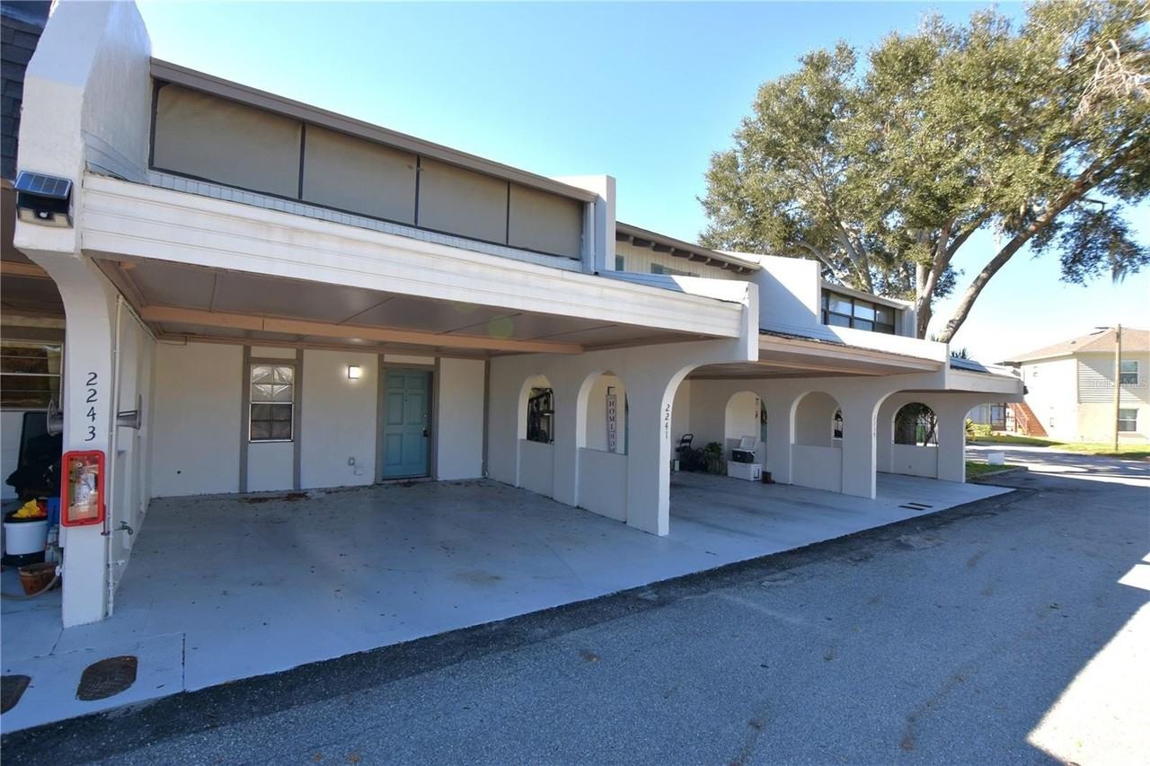 2241 9th St Se - Photo 3 of 25