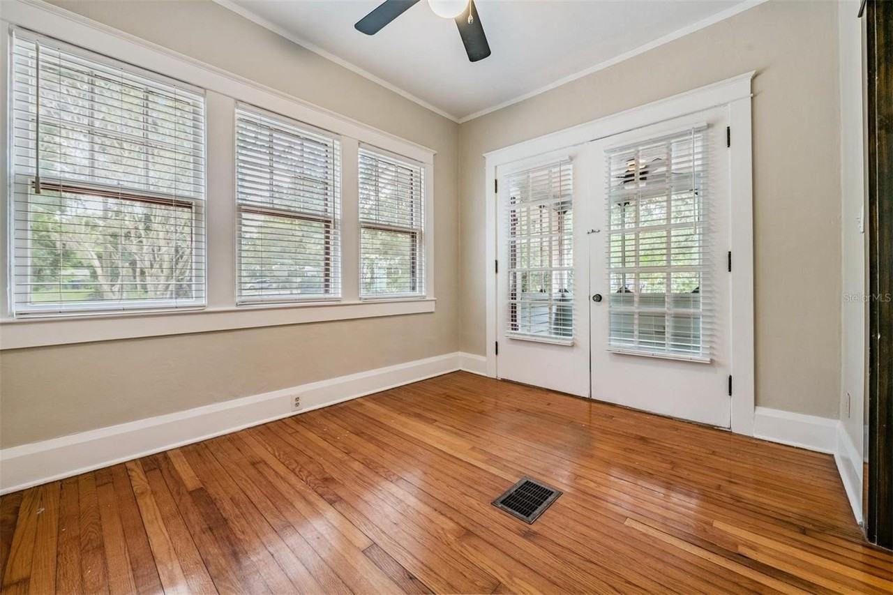 1000 East Crenshaw Street - Photo 4 of 19