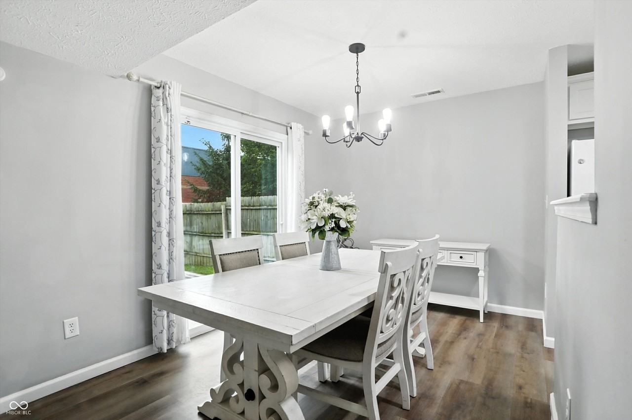 6495 Titania Dr - Photo 6 of 32