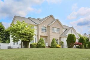 featured image of 6 Margo Ct