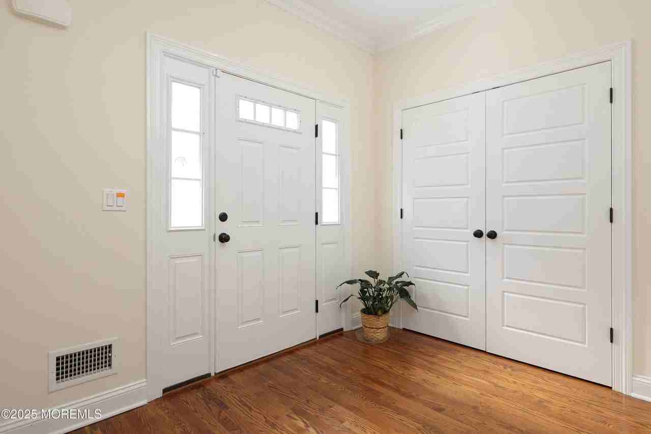 159 Hulick St - Photo 4 of 32