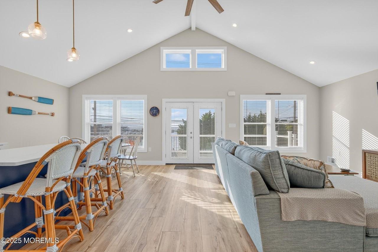 3255 Goa Way - Photo 5 of 34