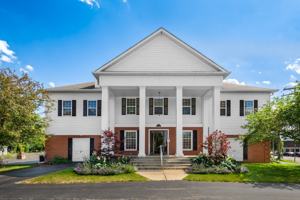 featured image of 532 Lake St #C