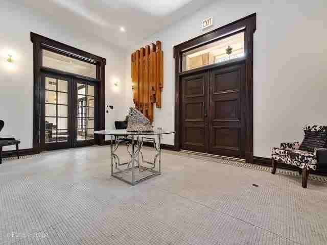 4840 S Dorchester Ave #3 - Photo 3 of 20