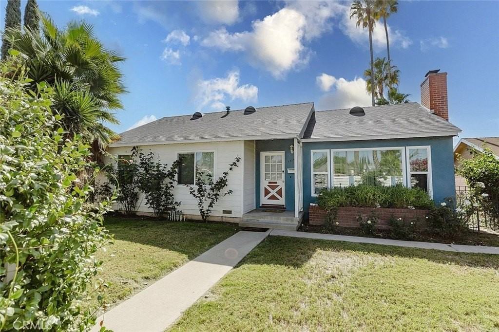 17134 Sherman Way - Photo 3 of 27