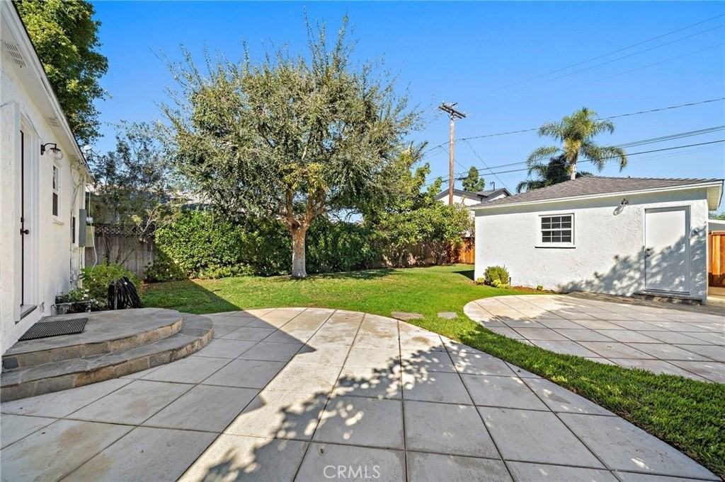 364 Broadway - Photo 6 of 25