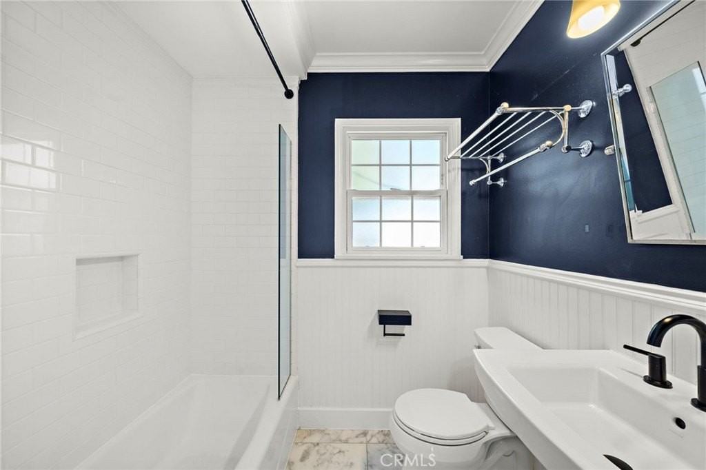 364 Broadway - Photo 7 of 25