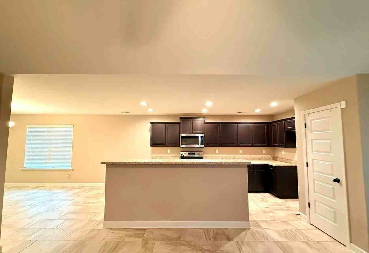 8091 Fitler Cv - Photo 3 of 43