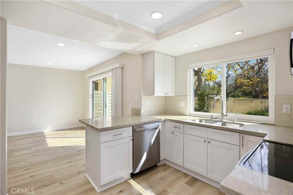 3 Southsand - Photo 4 of 40