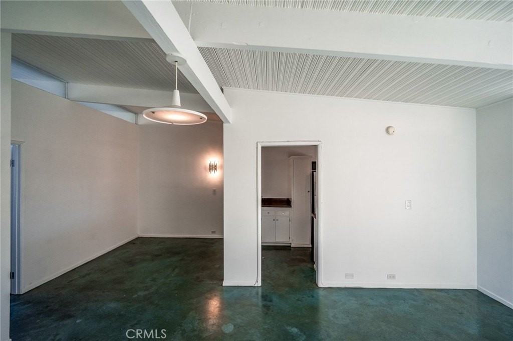 1400 N Hayworth Ave #28 - Photo 4 of 23