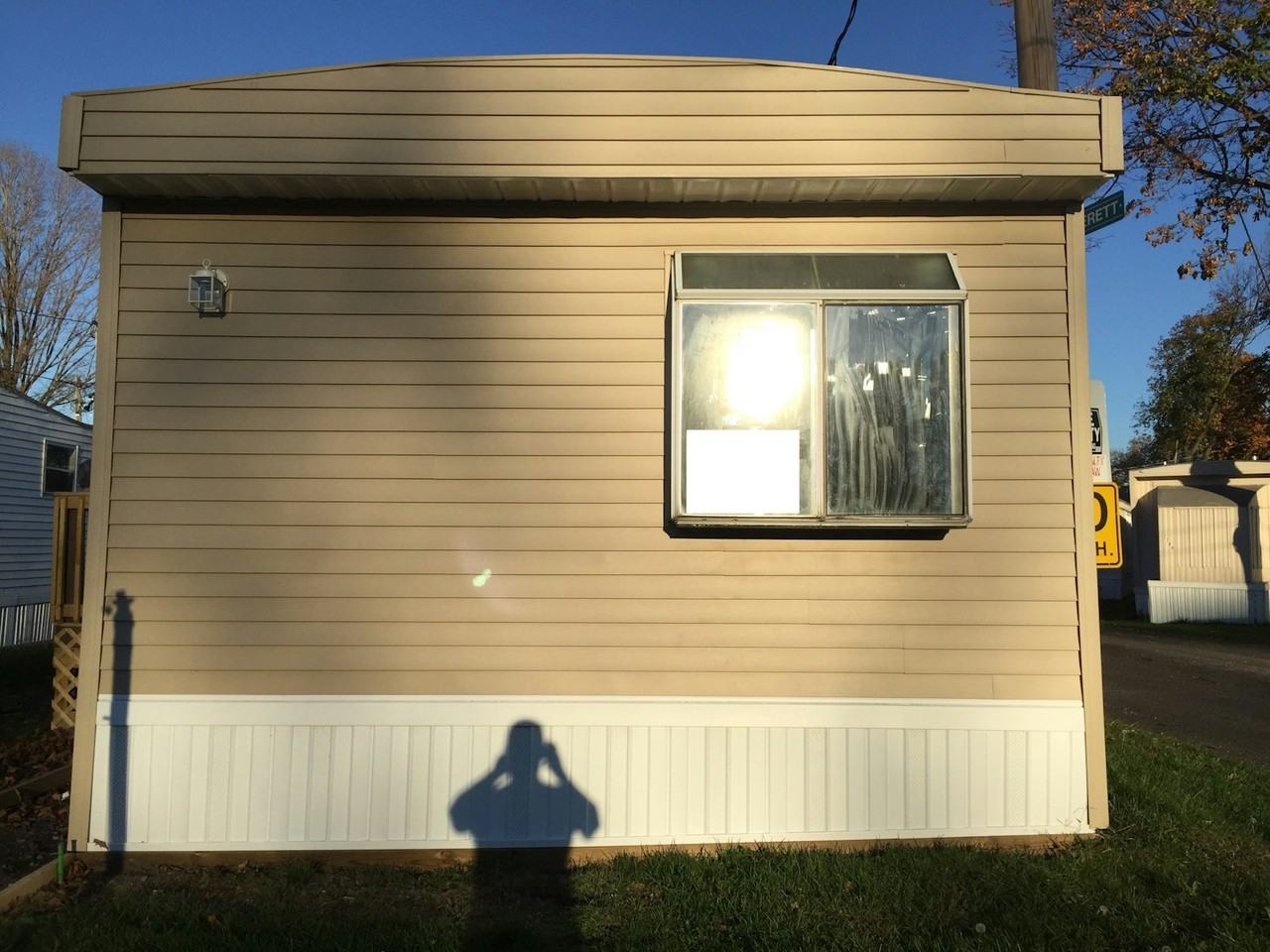 2708 Everett Drive - Photo 2 of 21