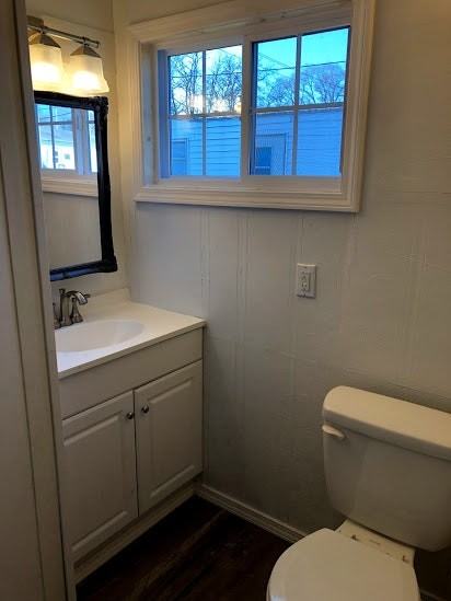 2708 Everett Drive - Photo 3 of 21