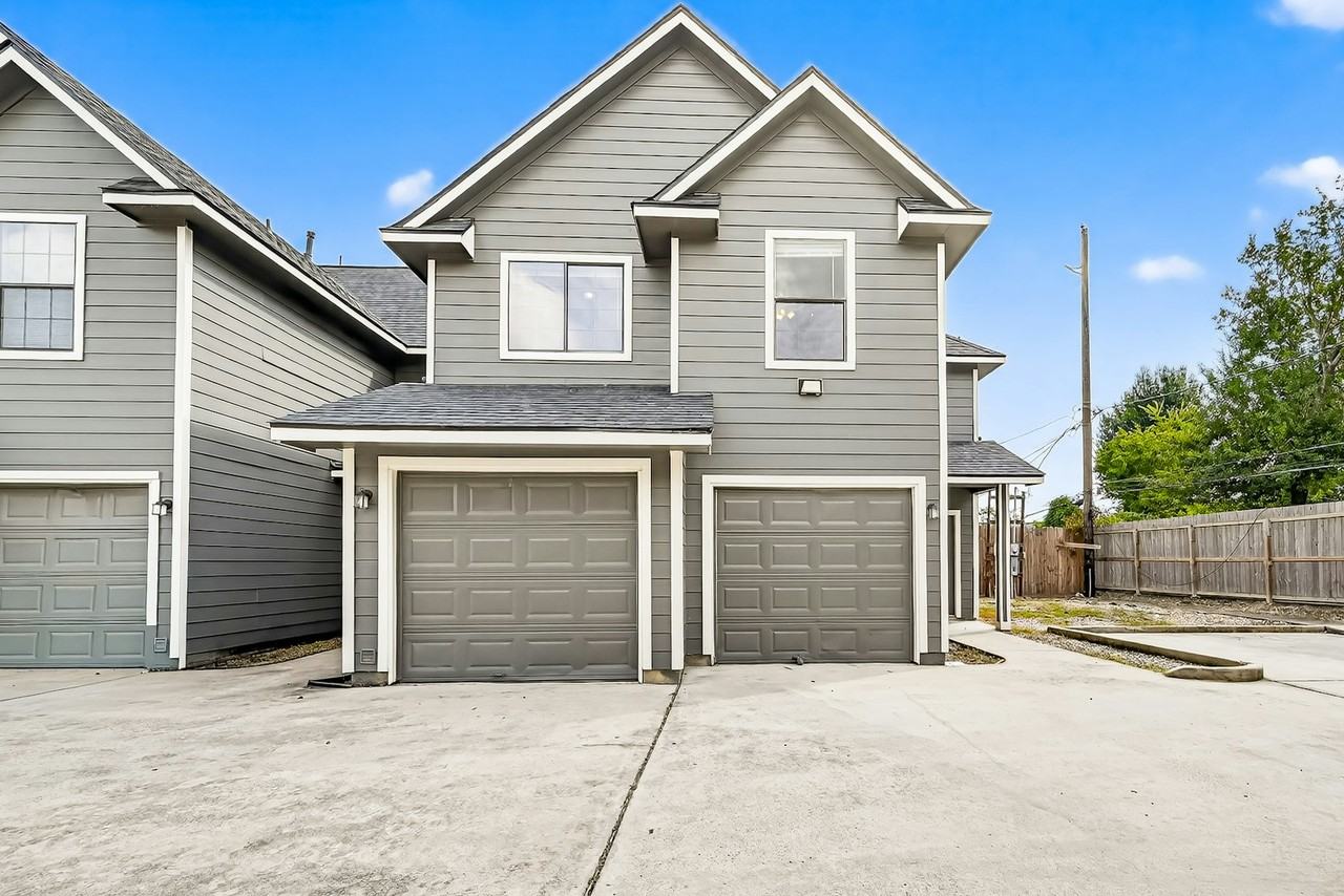 10035 Morocco Road - Photo 2 of 38