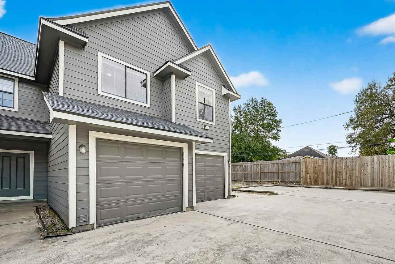 10035 Morocco Road - Photo 4 of 38