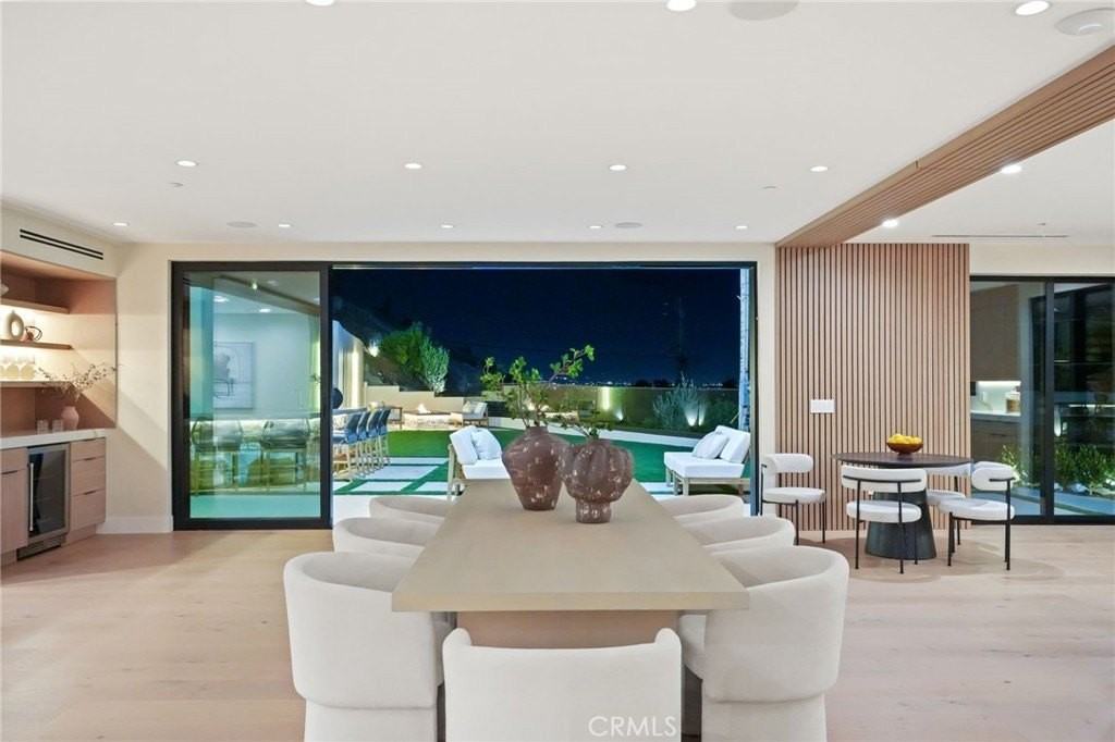 4551 Alonzo Ave - Photo 6 of 50