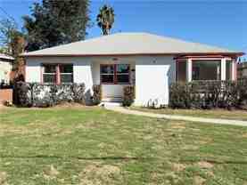 3918 N Charlotte Ave - Photo 1 of 1