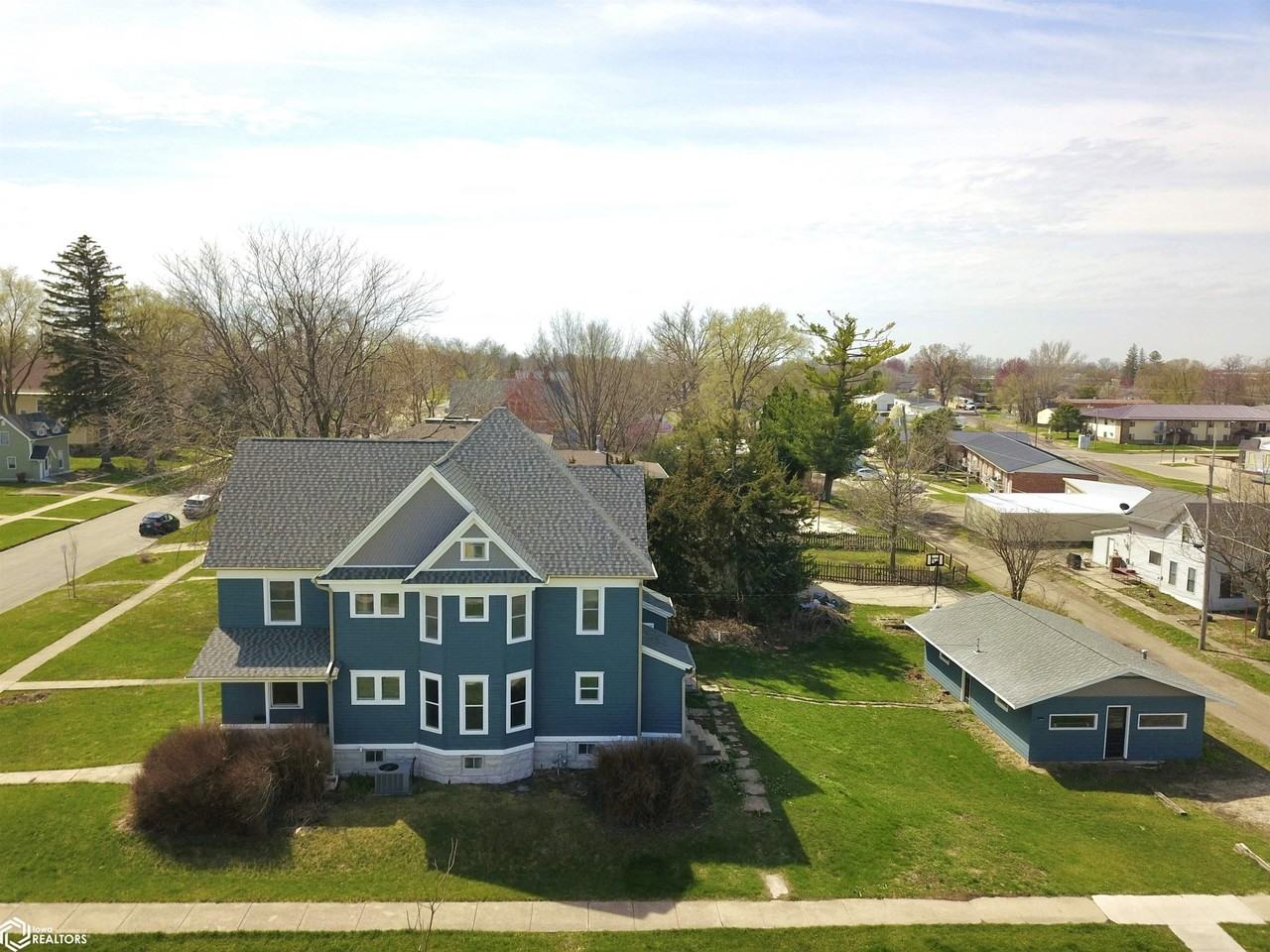 931 High Street - Photo 2 of 24