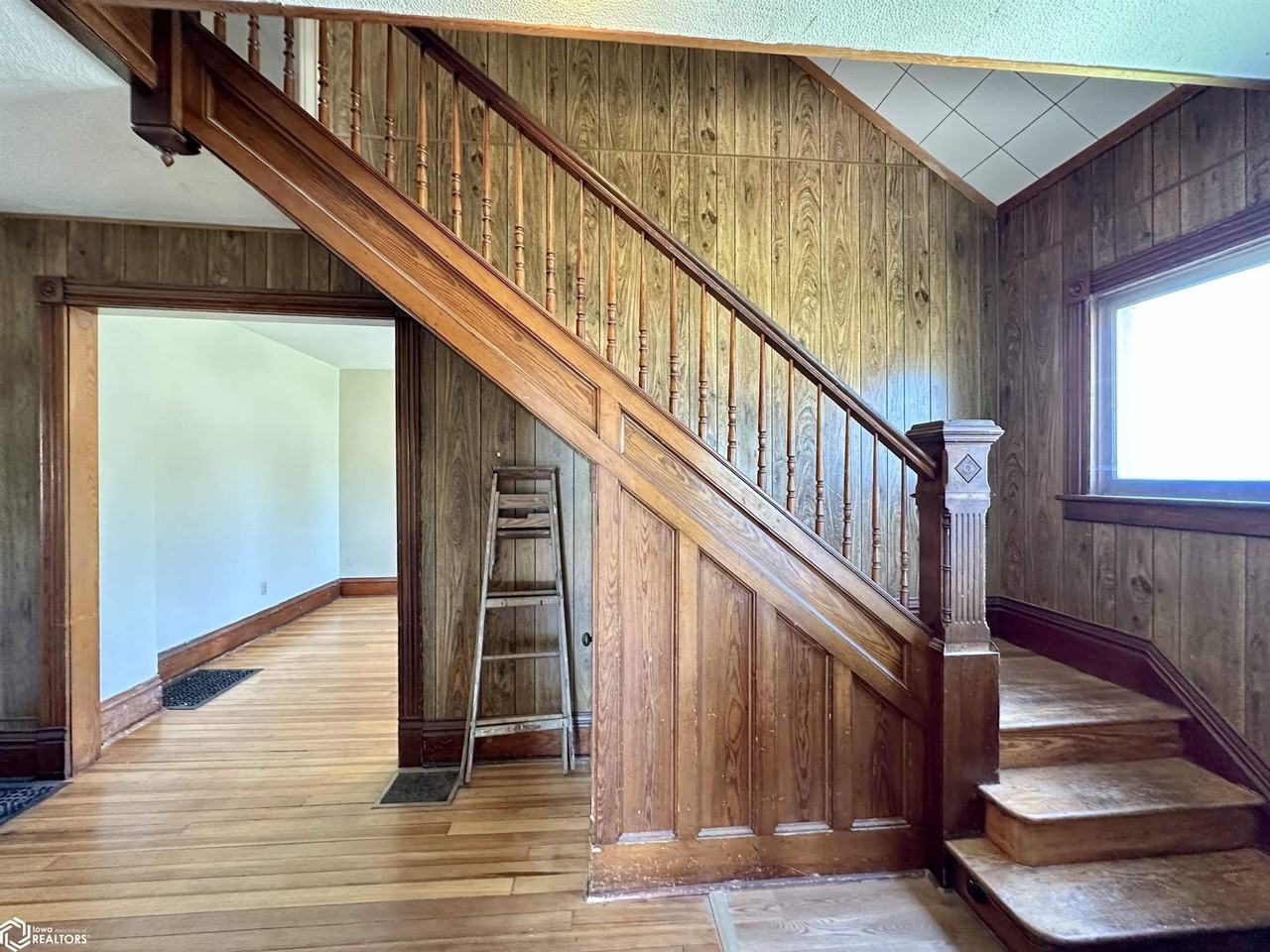 931 High Street - Photo 3 of 24