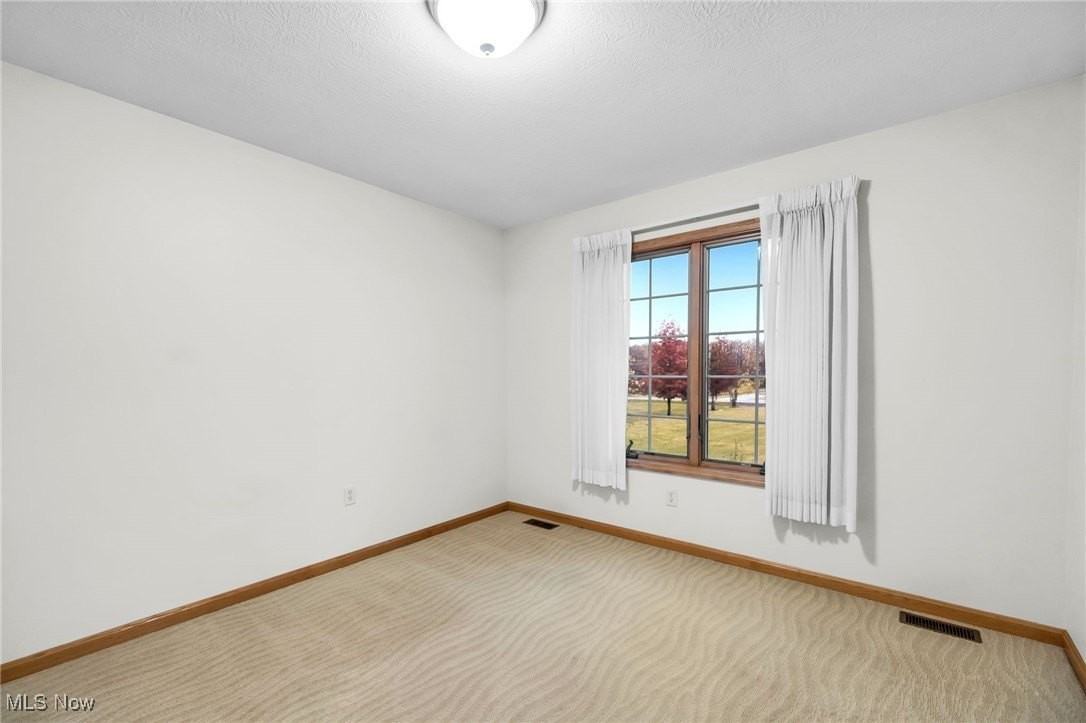 2366 Stony Hill Rd - Photo 4 of 31