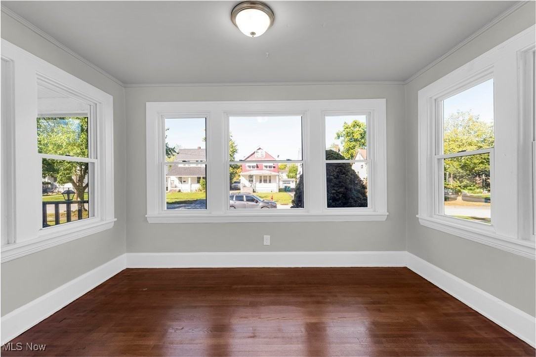 5223 Clement Ave - Photo 6 of 29