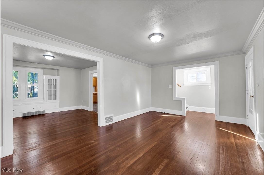 5223 Clement Ave - Photo 7 of 29