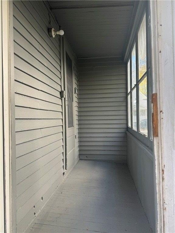 686 Seward St - Photo 5 of 25