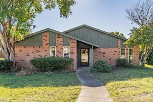 2912 Charter Oak Dr - Photo 1 of 1