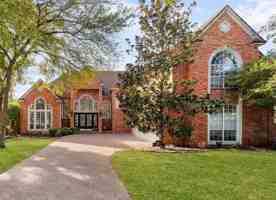 featured image of 5013 Southern Hills Dr