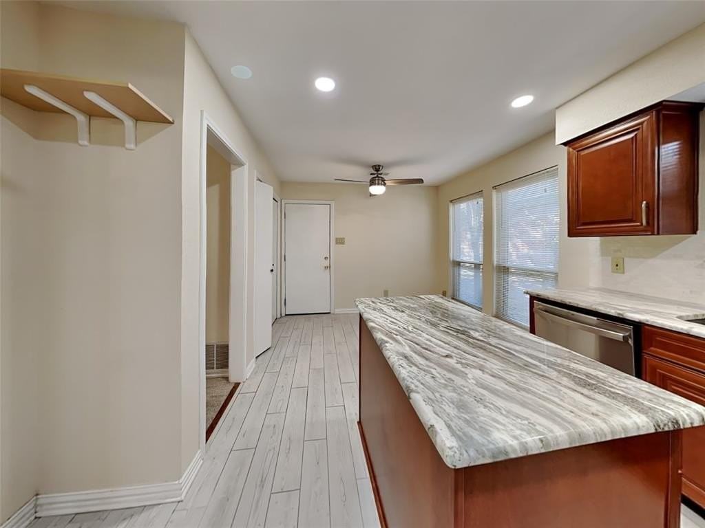 3508 Jonquil Ln - Photo 4 of 16