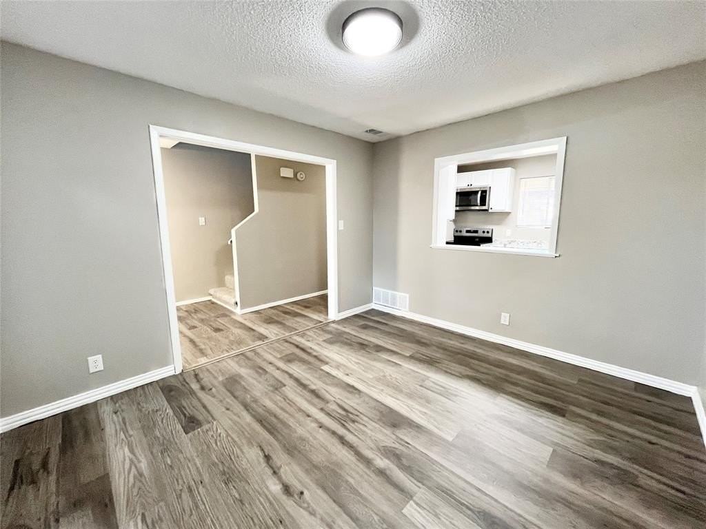 2201 Seville Ct - Photo 7 of 15