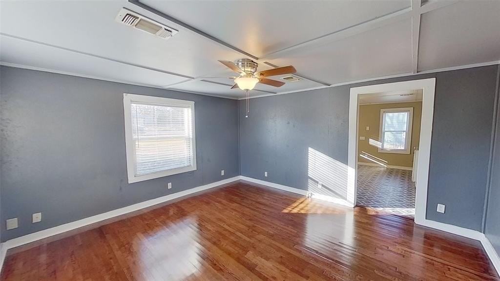 1030 Oak Dr - Photo 5 of 26