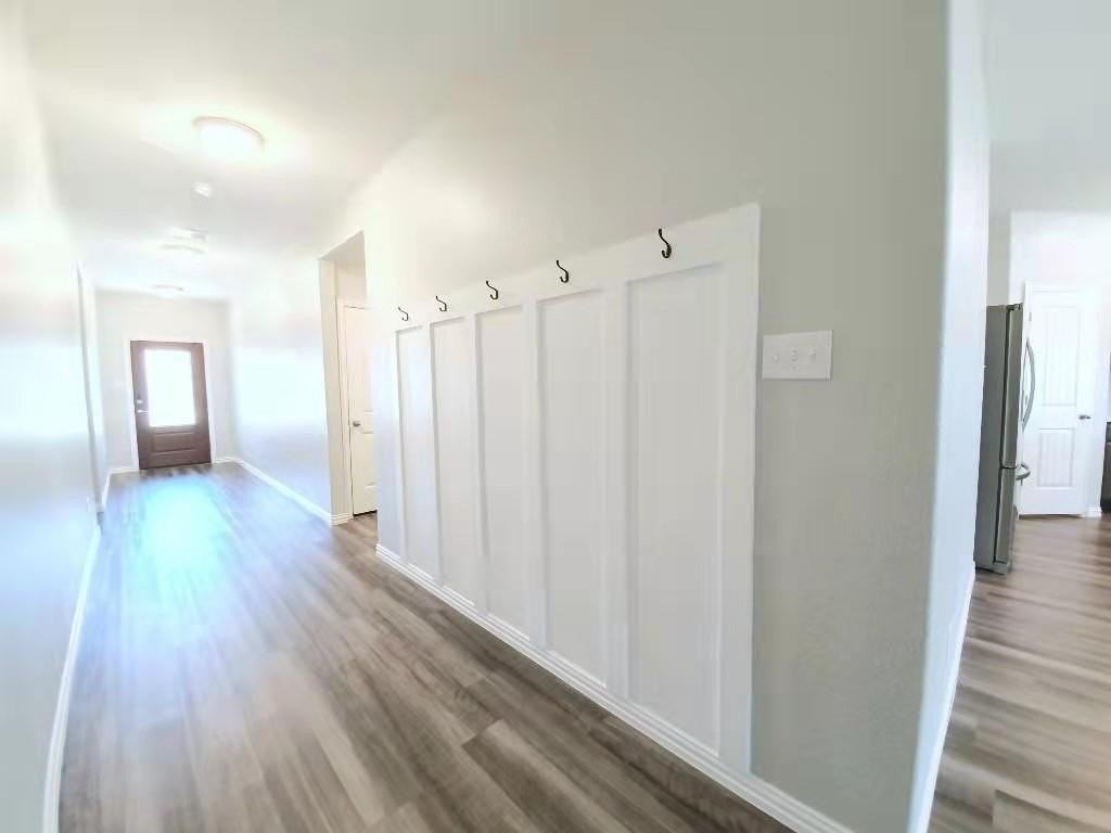 822 Spruce Ln - Photo 5 of 35