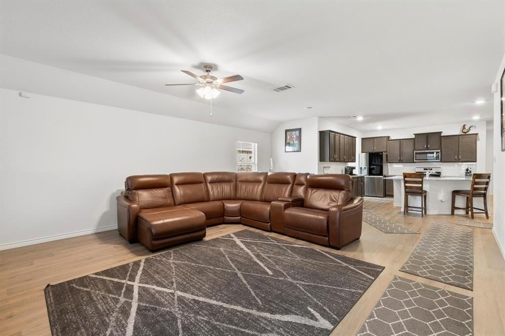 1302 Colonial Bluff Lane - Photo 4 of 35