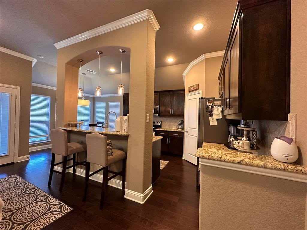 209 Cambridge Street - Photo 6 of 27