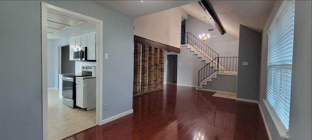 1601 Melrose Street - Photo 4 of 36