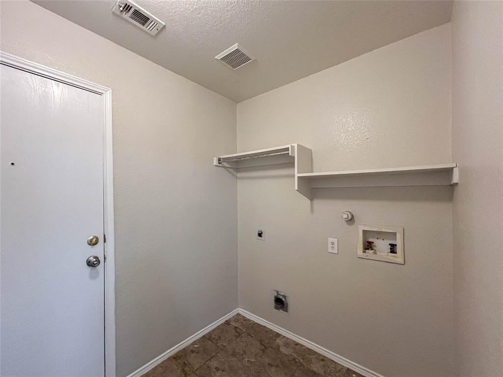 9013 Sagebrush Trail - Photo 7 of 22