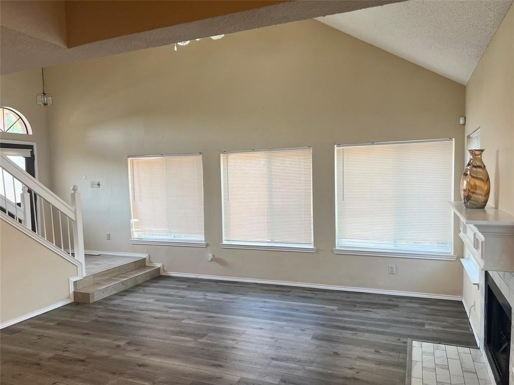 2011 Pheasant Drive - Photo 3 of 11