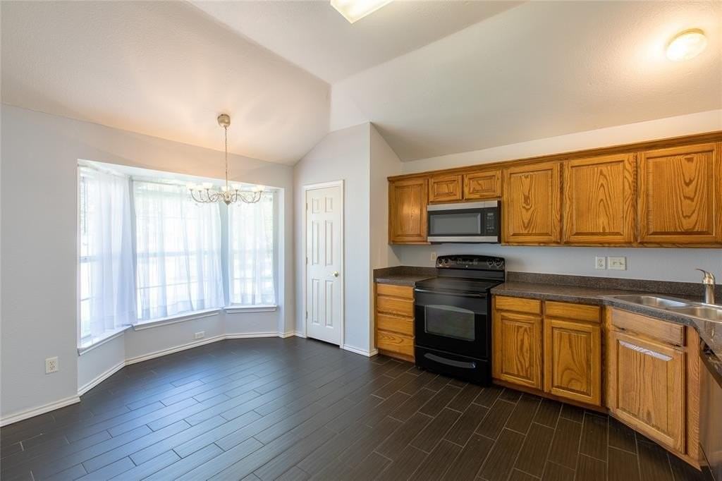 4513 Wheatland Dr - Photo 2 of 20