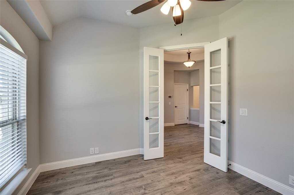 308 Moss Cove Dr - Photo 7 of 35