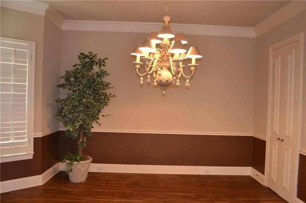 5901 Toppingham St - Photo 5 of 22