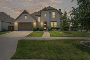 featured image of 1720 Rolling Heights Ln