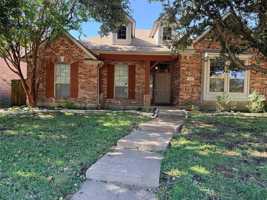 featured image of 7529 Rockyridge Dr