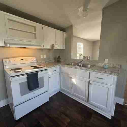 180 Blair Dr - Photo 4 of 27