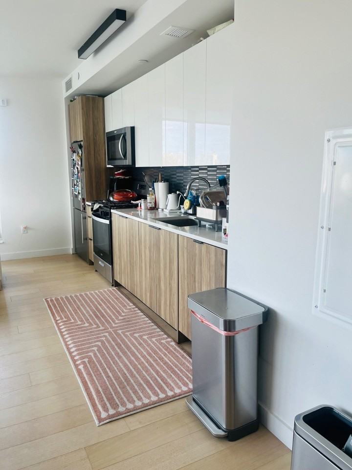 1-15 1-15 57th Avenue #3824 - Photo 7 of 14